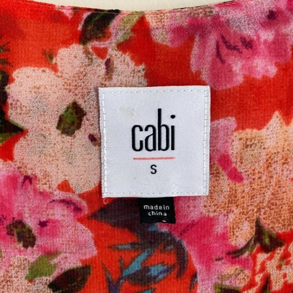 CAbi 5352 Lush Red Pink Floral Cold Shoulder Flutter Sleeve Blouse Women's Small - Picture 5 of 7